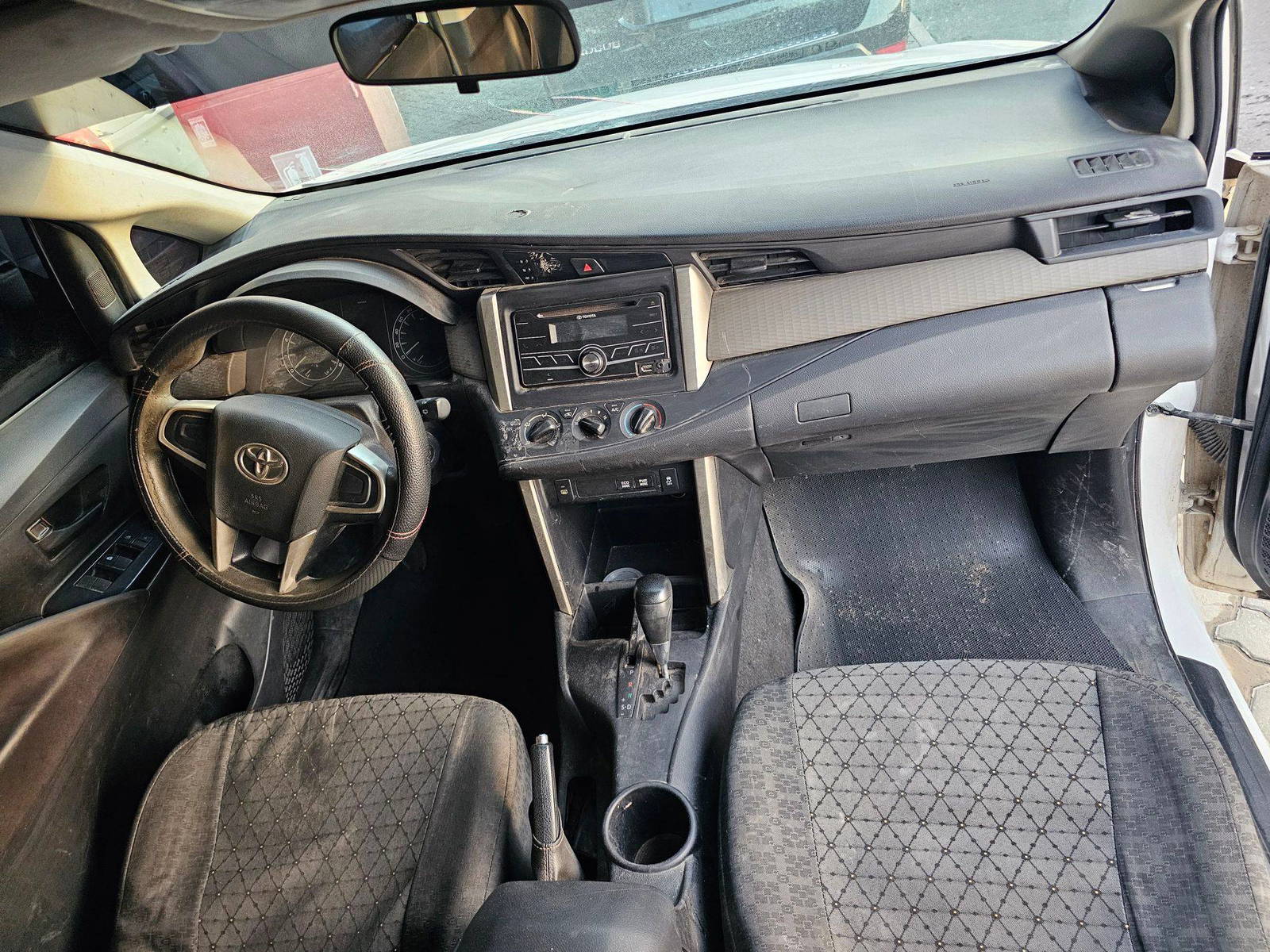 TOYOTA INNOVA 2019 - Marhaba Auction Used Cars - Image 8