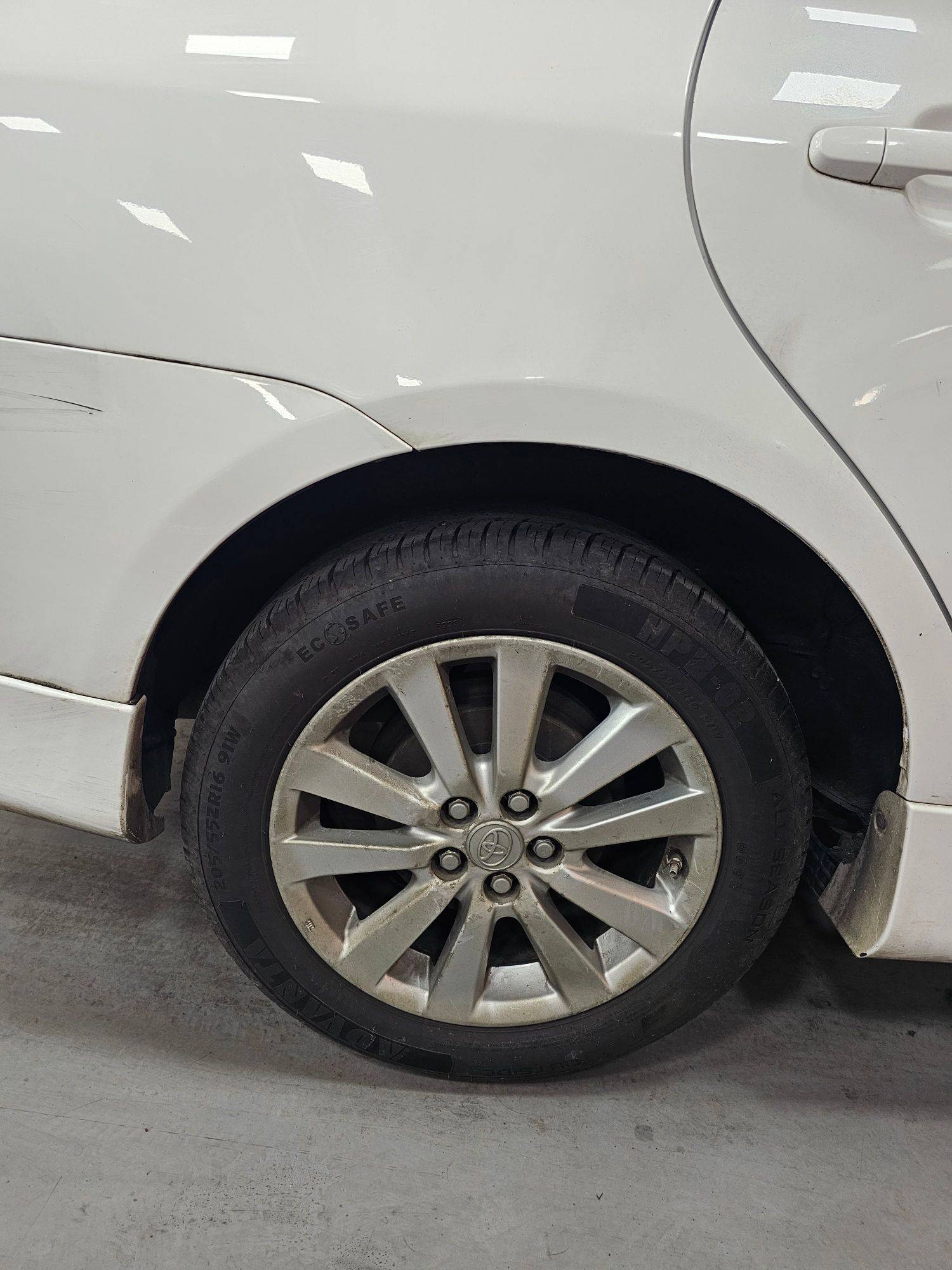 2009 TOYOTA COROLLA — 251361 Miles — Lot 43337430 — Main - Marhaba Auctions Used Cars - Image 6