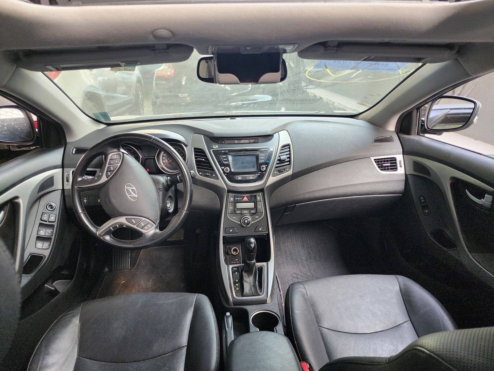 2014 HYUNDAI ELANTRA — 181744 KM — Lot 43351075 — Al Quoz - Marhaba Auctions Used Cars - Image 8