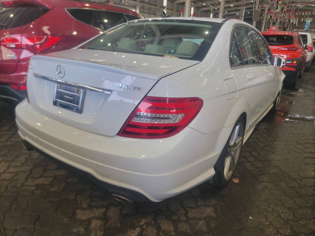 MERCEDES BENZ C300 2013 - Marhaba Auction Used Cars - Image 4