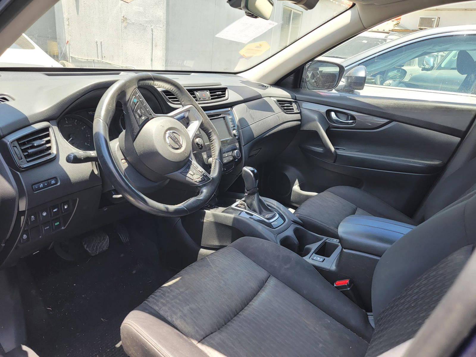 NISSAN ROGUE 2019 - Marhaba Auction Used Cars - Image 8