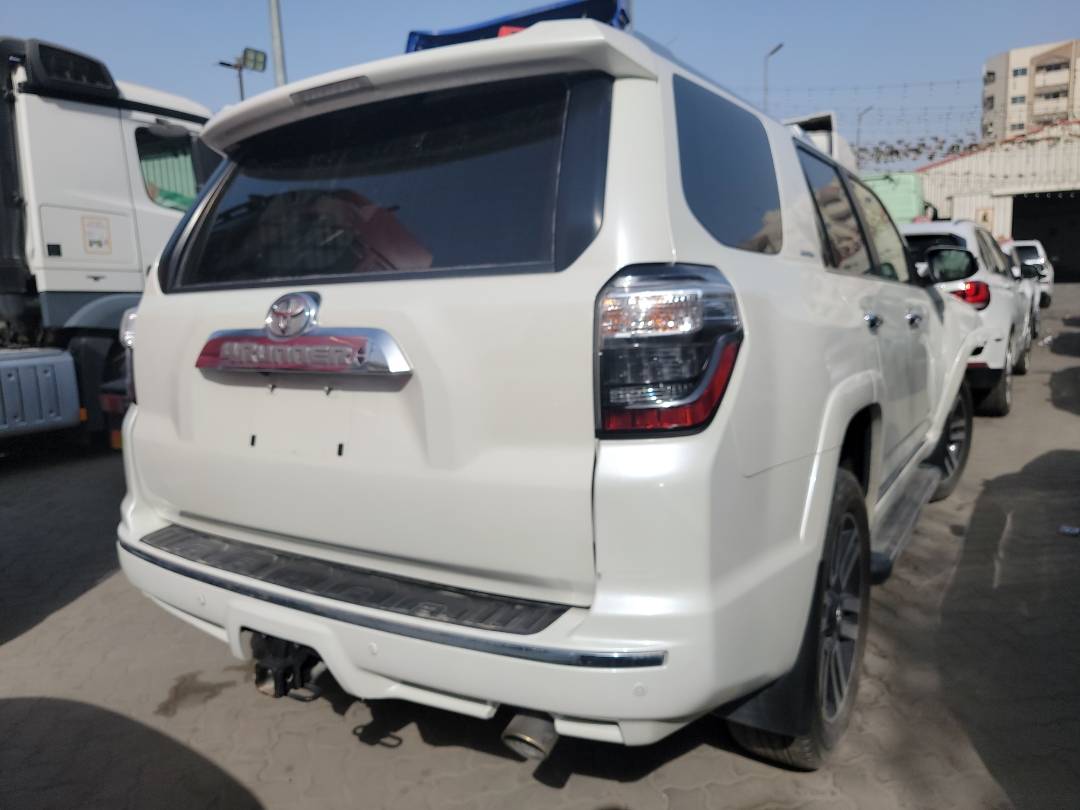 2018 TOYOTA 4RUNNER — 118493 Miles — Lot 5607861 — Main - Marhaba Auctions Used Cars - Image 3