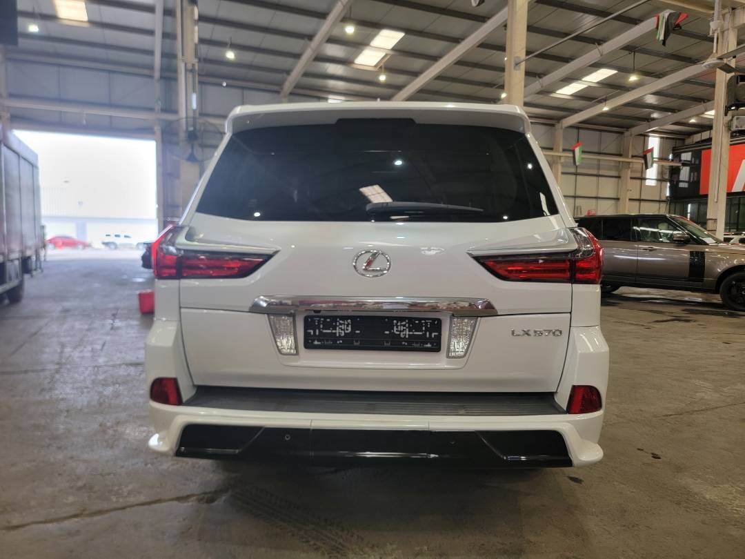 2016 LEXUS LX 570 — 118253 KM — Lot 4G4215610 — Main - Marhaba Auctions Used Cars - Image 6
