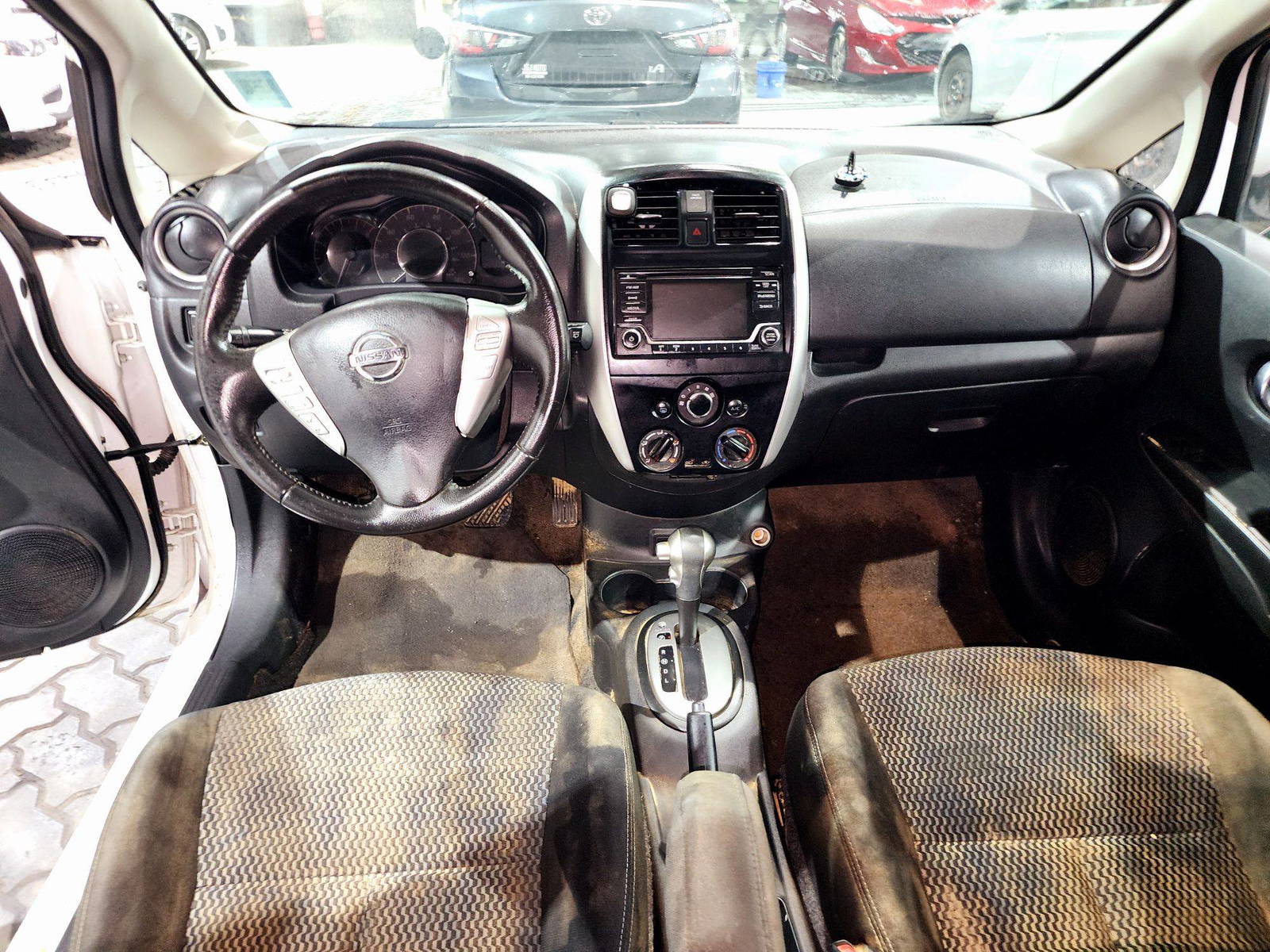 2017 NISSAN VERSA NOTE — 163180 Miles — Lot 6700677 — Souq - Marhaba Auctions Used Cars - Image 7