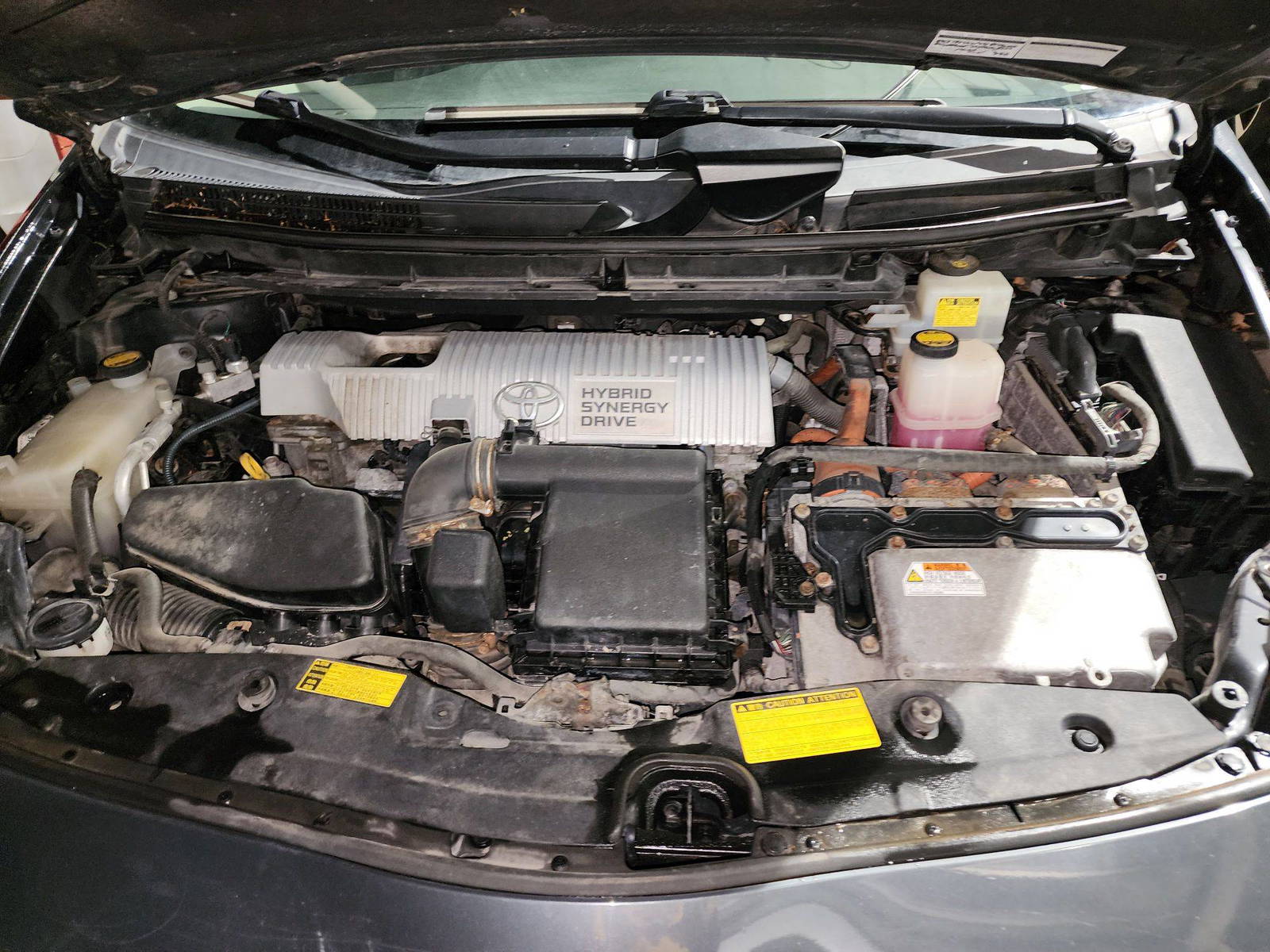 2010 TOYOTA PRIUS — 304313 Miles — Lot 38715940 — Souq - Marhaba Auctions Used Cars - Image 11