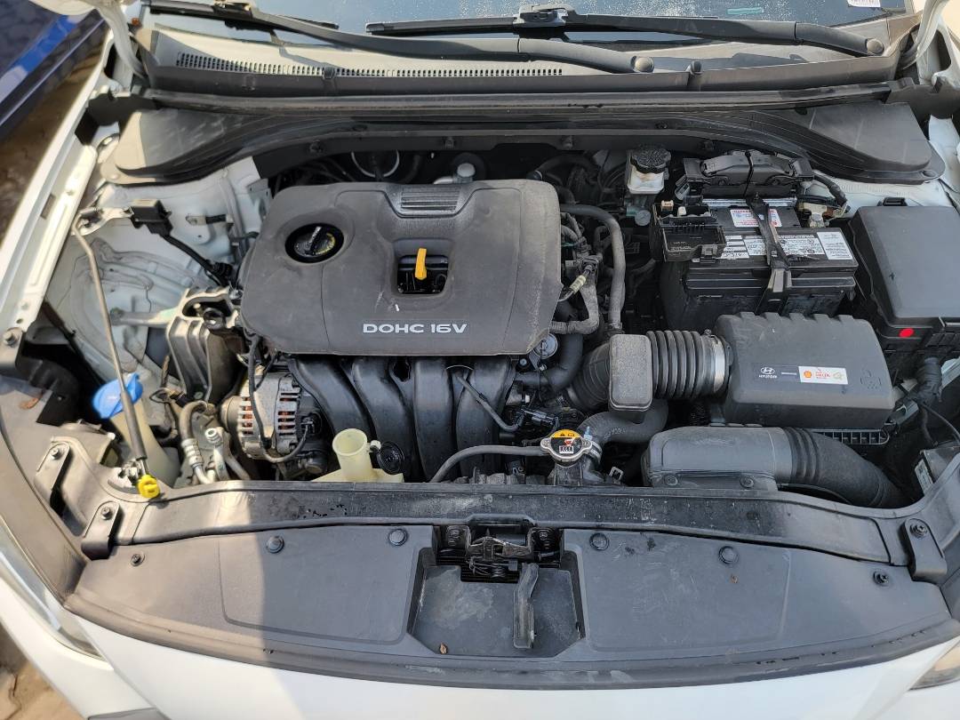 2017 HYUNDAI ELANTRA — 98838 Miles — Lot HH035572 — Main - Marhaba Auctions Used Cars - Image 8