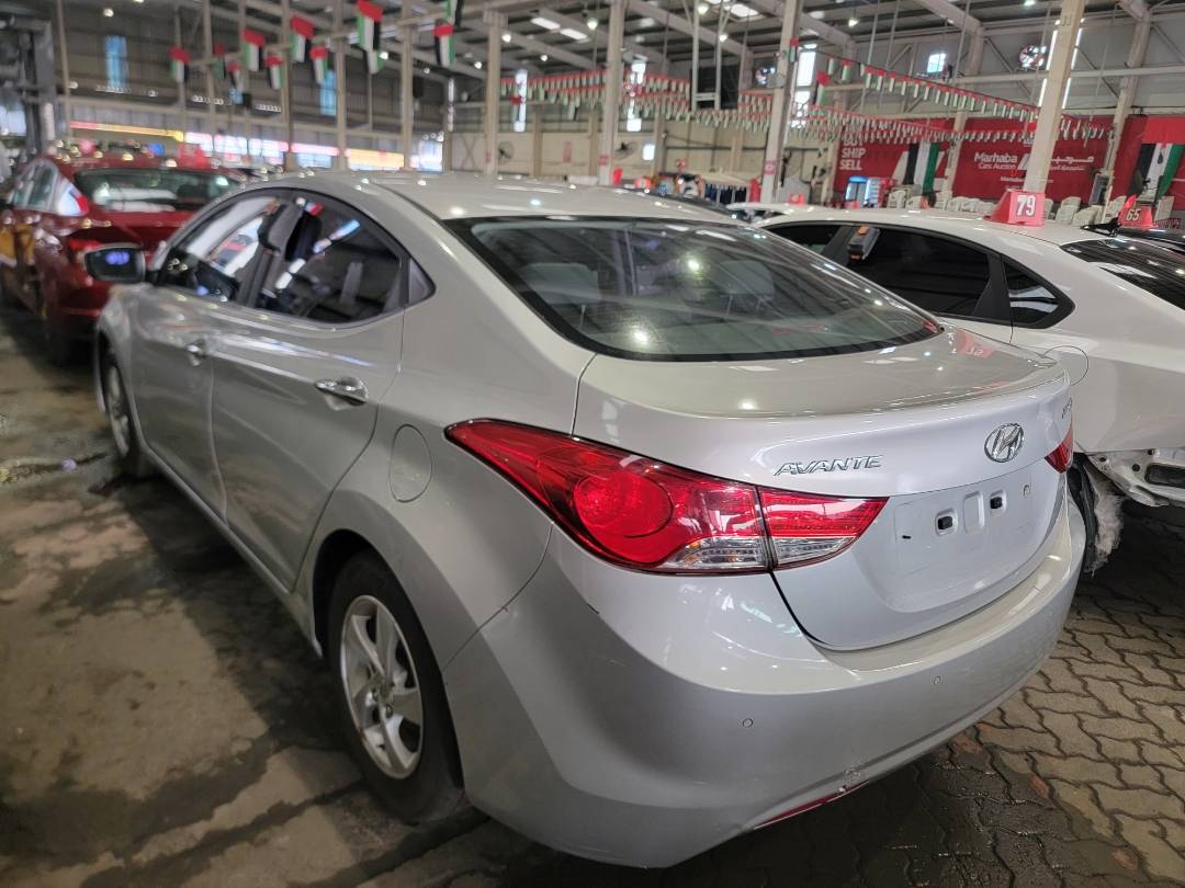 2012 HYUNDAI AVANTE — 167403 KM — Lot DBCU479373 — Main - Marhaba Auctions Used Cars - Image 4