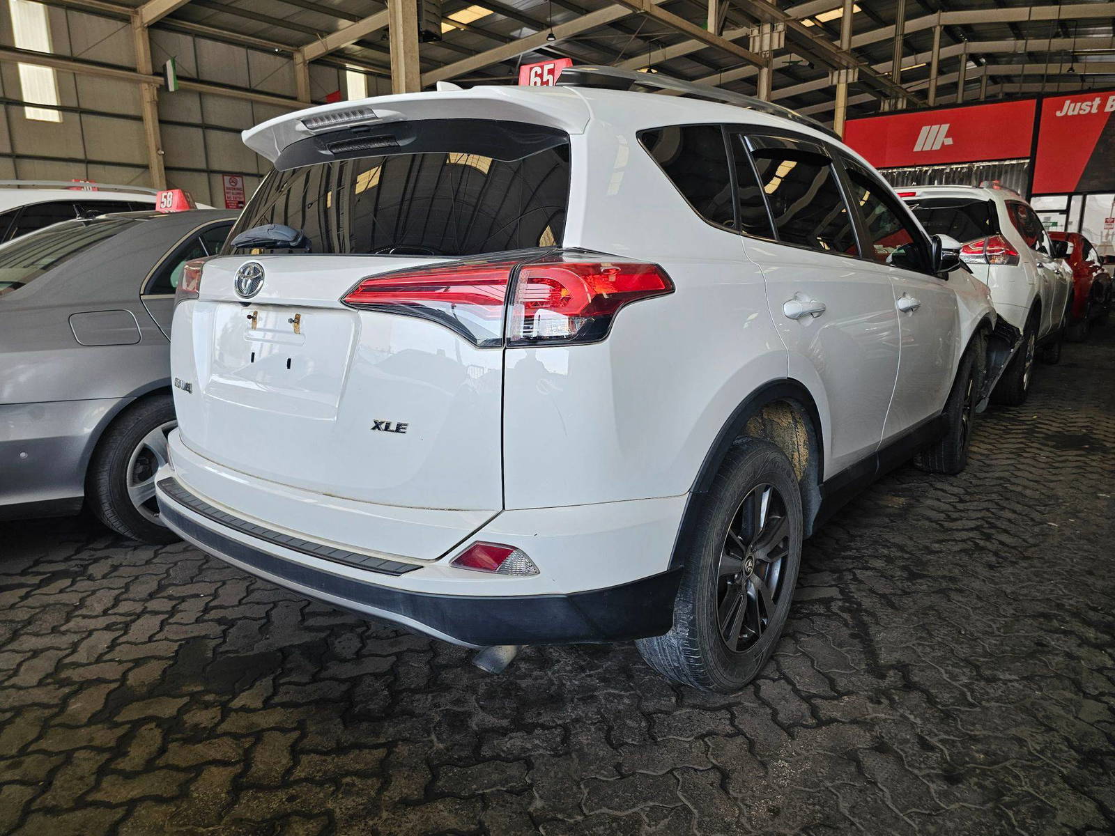TOYOTA RAV4 2018 - Marhaba Auction Used Cars - Image 4