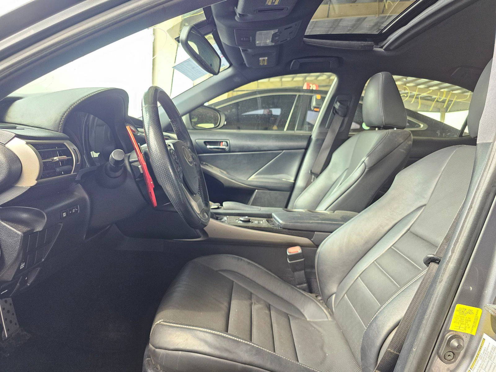 2014 LEXUS IS-350 — 175393 Miles — Lot 7E5005088 — Souq - Marhaba Auctions Used Cars - Image 9