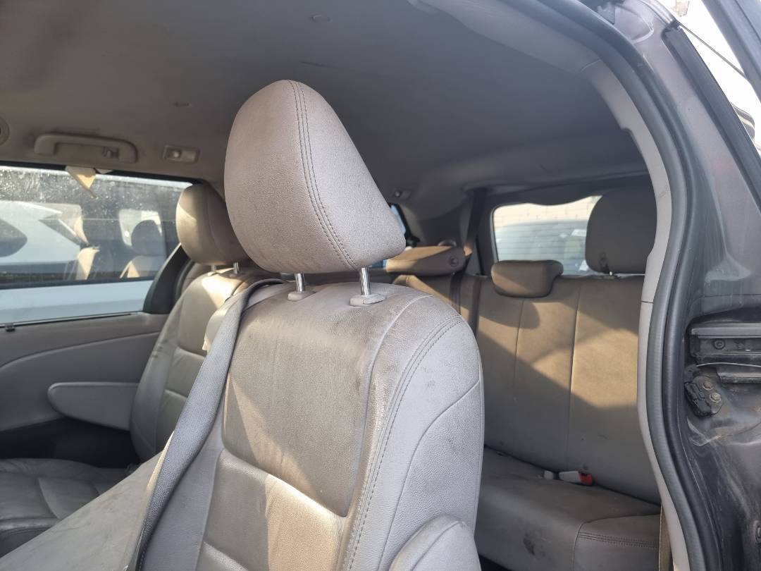 2015 TOYOTA SIENNA — 207787 Miles — Lot 686664 — Ind. 12 - Marhaba Auctions Used Cars - Image 6
