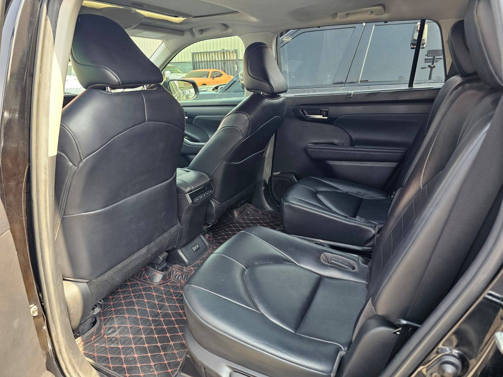 2023 TOYOTA GRAND HIGHLANDER — 116463 Miles — Lot 1PS503243 — Main - Marhaba Auctions Used Cars - Image 7
