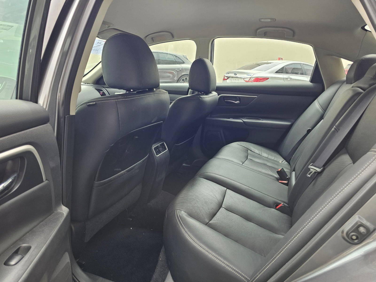 2018 NISSAN ALTIMA — 191465 Miles — Lot 1JC202957 — Souq - Marhaba Auctions Used Cars - Image 6