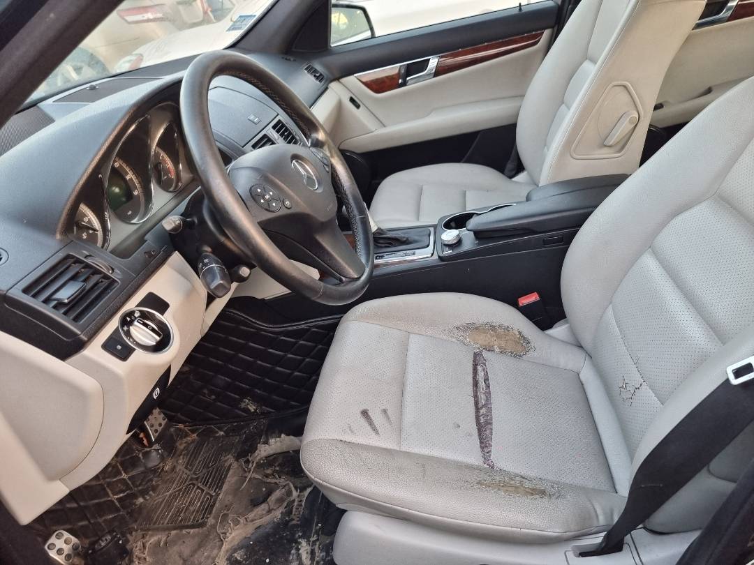 MERCEDES BENZ C300 2011 - Marhaba Auction Used Cars - Image 6