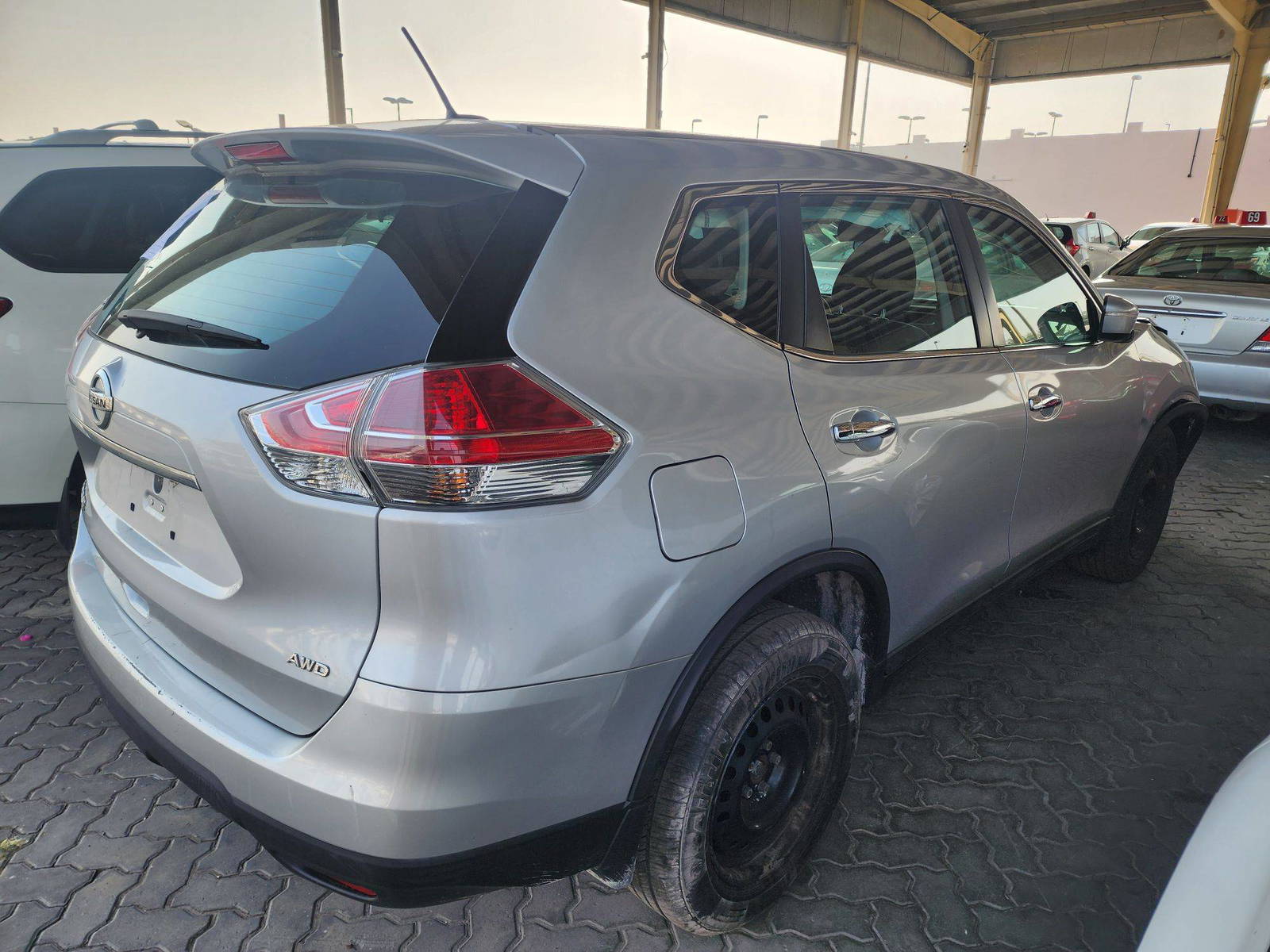 2015 NISSAN ROGUE — 178477 Miles — Lot 45731894 — Souq - Marhaba Auctions Used Cars - Image 4
