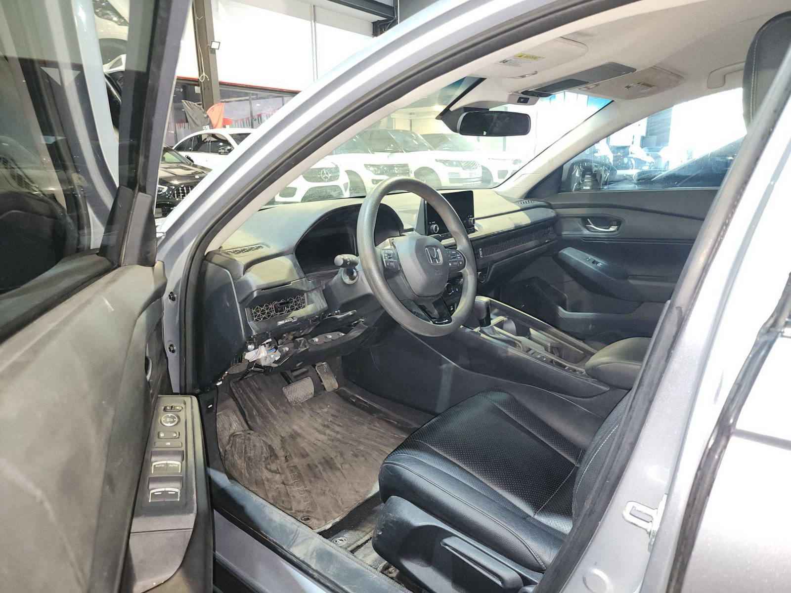 HONDA ACCORD 2023 - Marhaba Auction Used Cars - Image 9