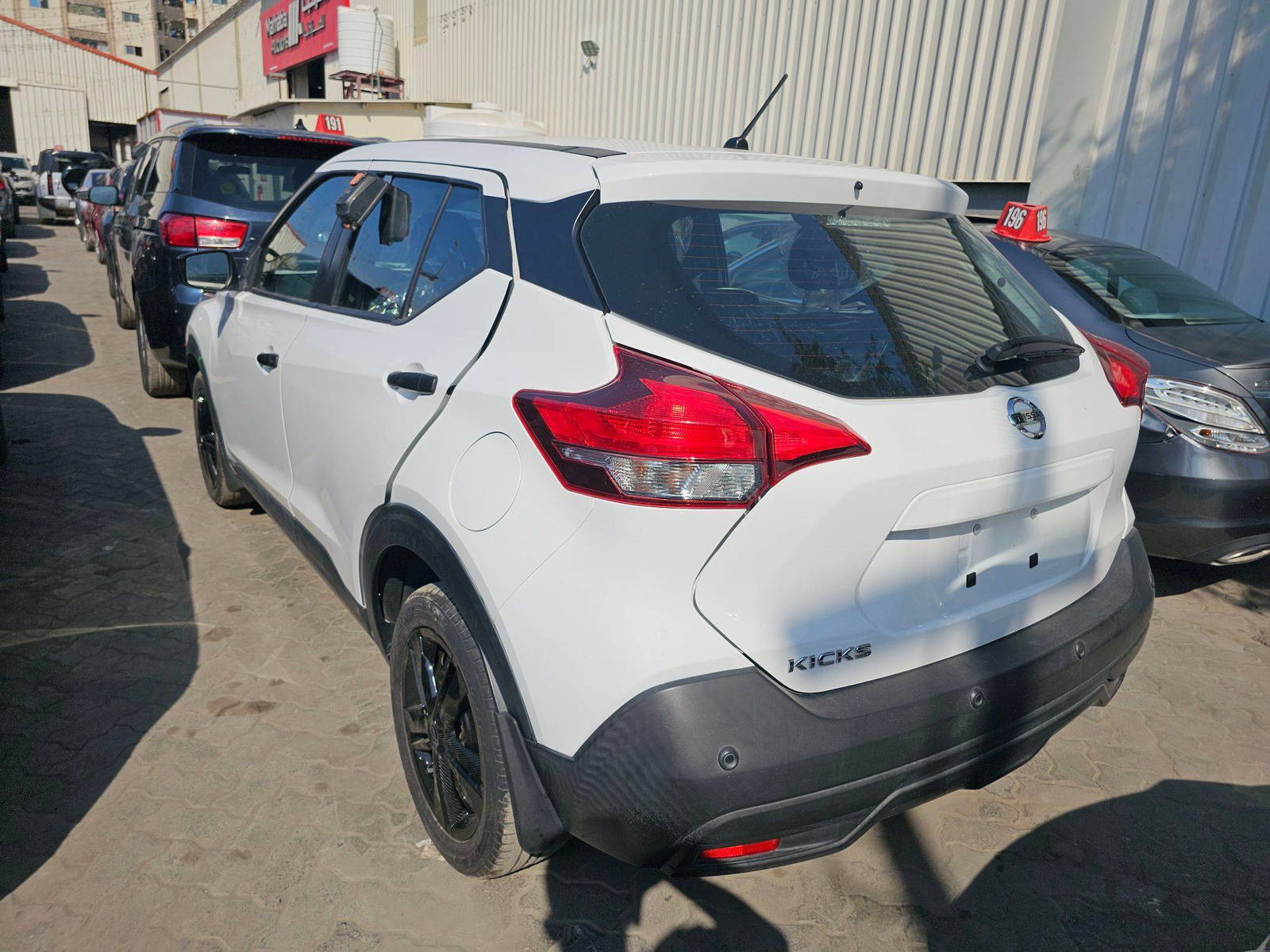 2020 NISSAN KICKS — 37959 Miles — Lot V4LL520470 — Main - Marhaba Auctions Used Cars - Image 6