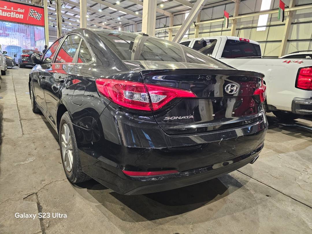 2017 HYUNDAI SONATA — 117211 Miles — Lot HH472551 — Main - Marhaba Auctions Used Cars - Image 4