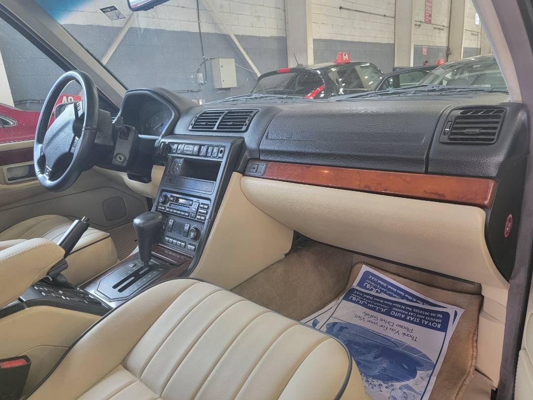1999 LAND ROVER RANGE ROVER — 249200 Miles — Lot A427340 - Marhaba Auctions Used Cars - Image 5