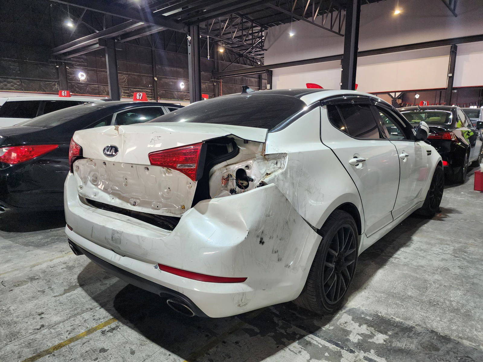 2011 KIA OPTIMA — 201952 Miles — Lot 86000 — Al Quoz - Marhaba Auctions Used Cars - Image 5