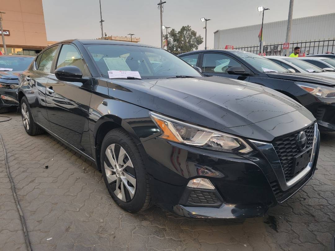 2019 NISSAN ALTIMA — 47385 Miles — Lot 159107 - Marhaba Auctions Used Cars - Image 4