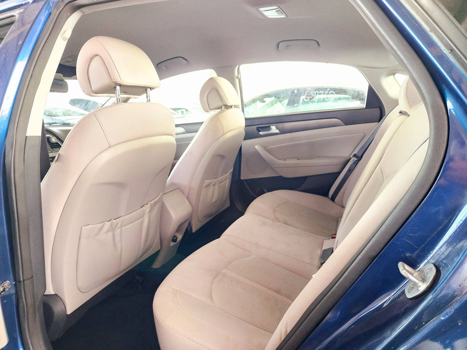 2015 HYUNDAI SONATA — 107380 Miles — Lot 40927720 — Souq - Marhaba Auctions Used Cars - Image 6