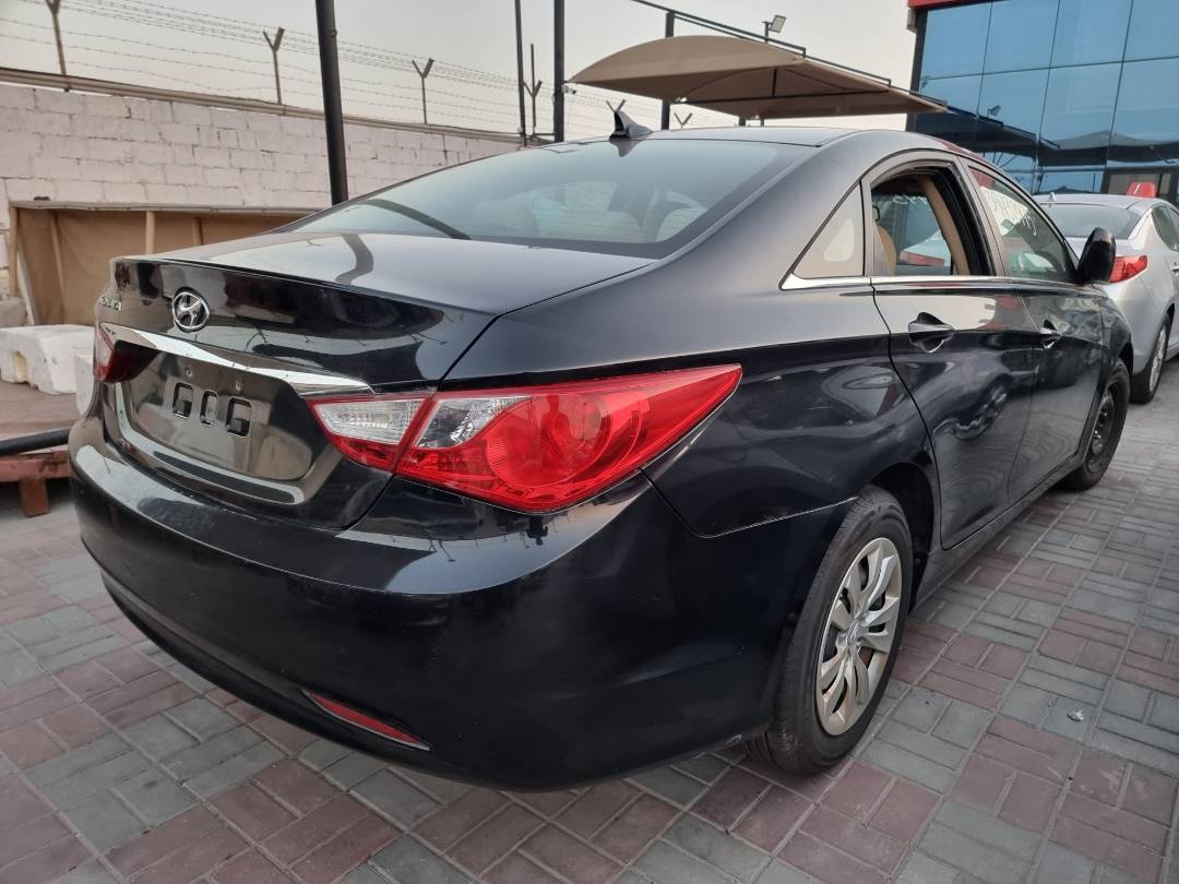 2011 HYUNDAI SONATA — 138224 Miles — Lot 125487 — Ind. 12 - Marhaba Auctions Used Cars - Image 4