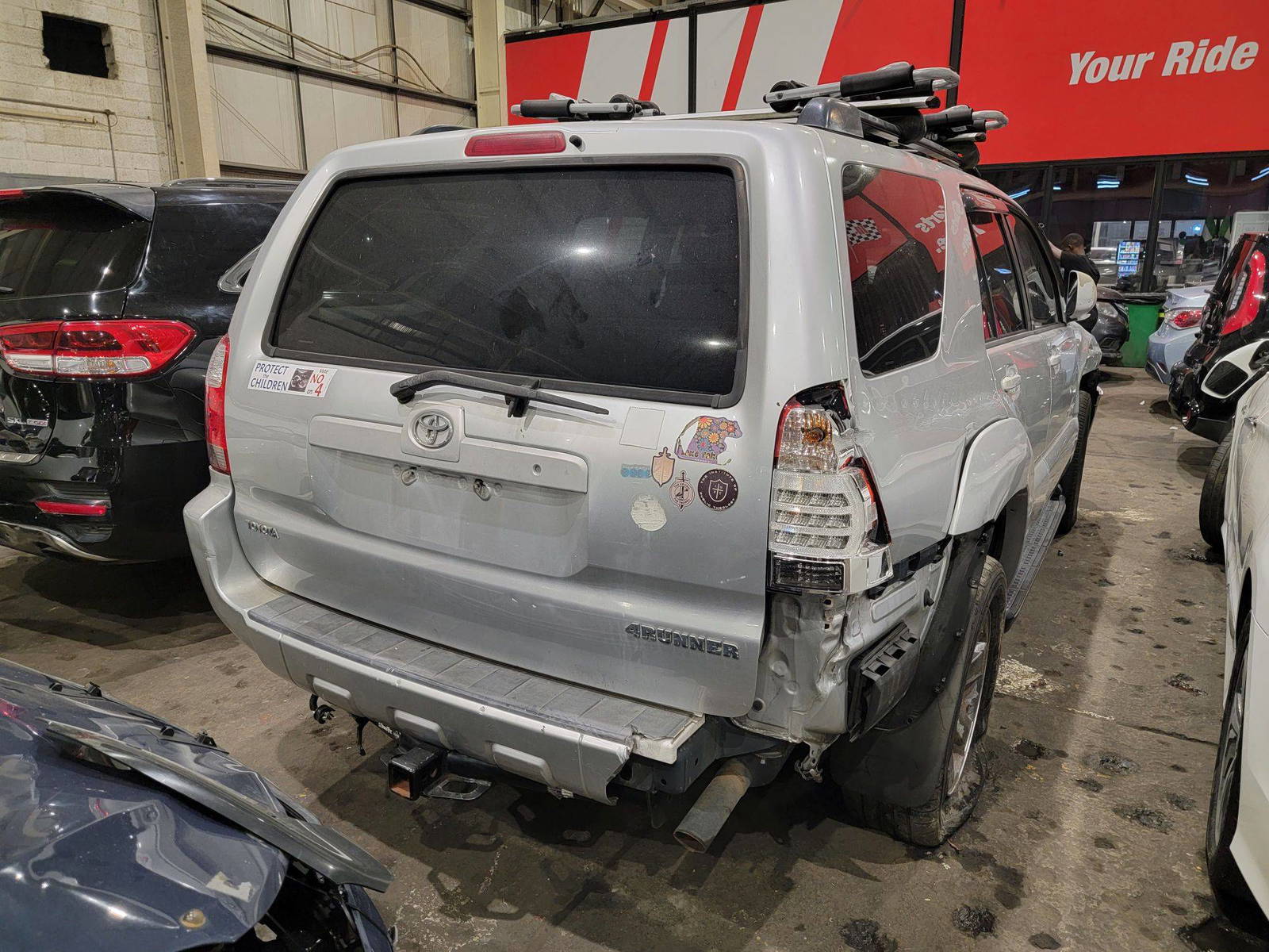 2006 TOYOTA 4RUNNER — 161303 Miles — Lot 60100299 — Ind. 12 - Marhaba Auctions Used Cars - Image 6