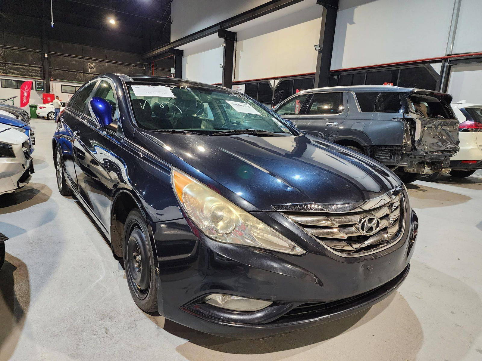 2013 HYUNDAI SONATA — 231885 Miles — Lot 39606991 — Al Quoz - Marhaba Auctions Used Cars - Image 3