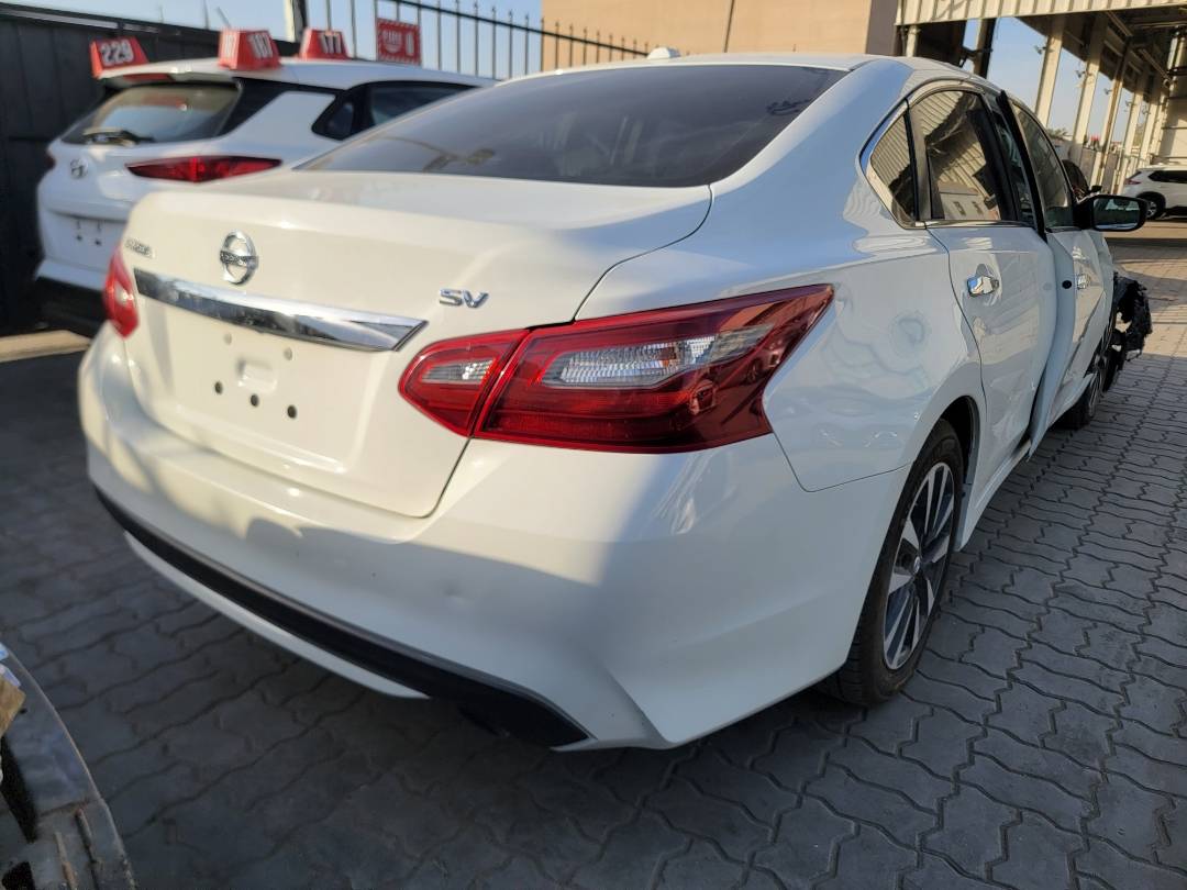2018 NISSAN ALTIMA — 124993 Miles — Lot 4JC211250 — Main - Marhaba Auctions Used Cars - Image 3
