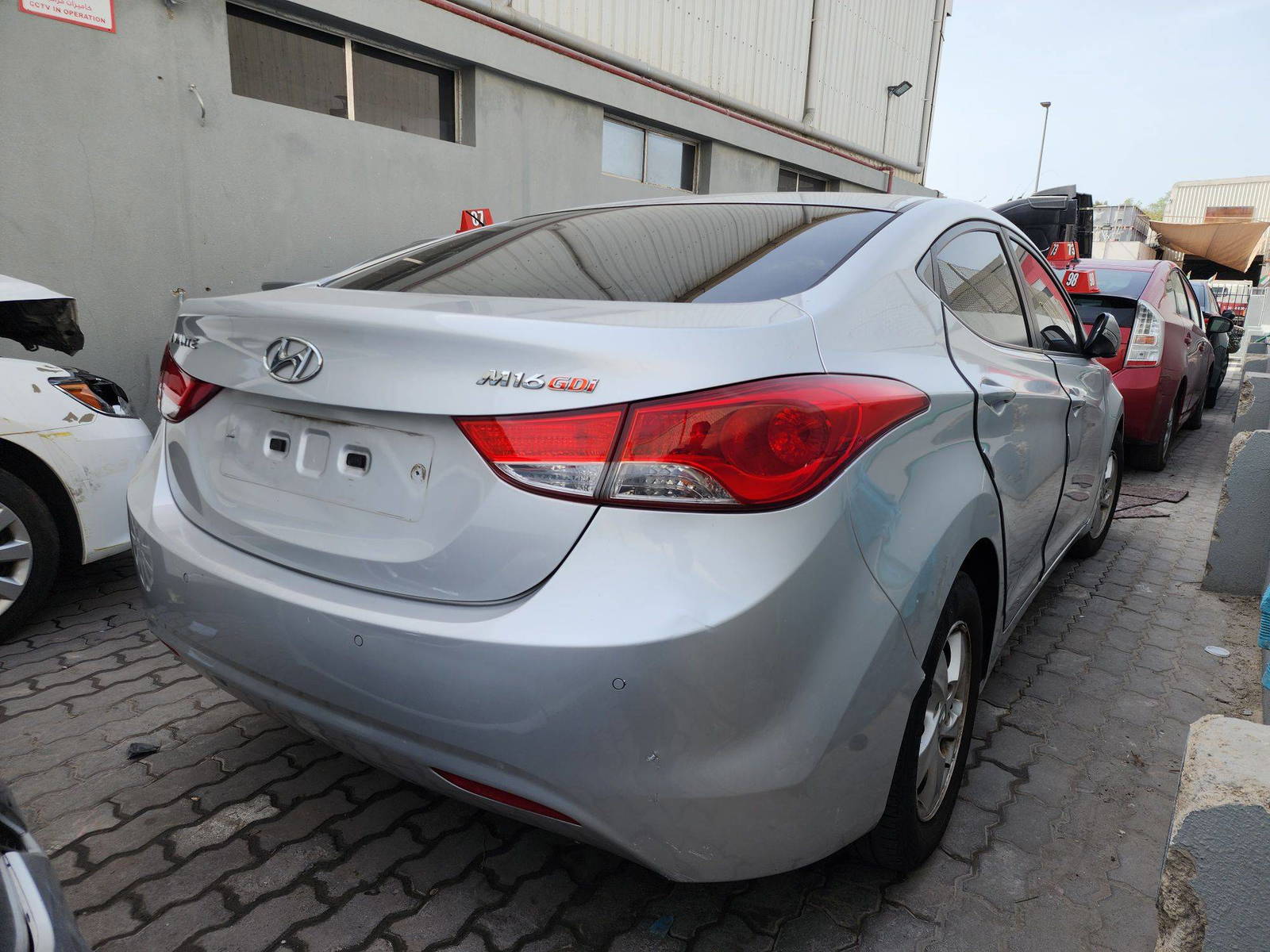 2011 HYUNDAI AVANTE — 210033 KM — Lot 077484 — Al Quoz - Marhaba Auctions Used Cars - Image 6