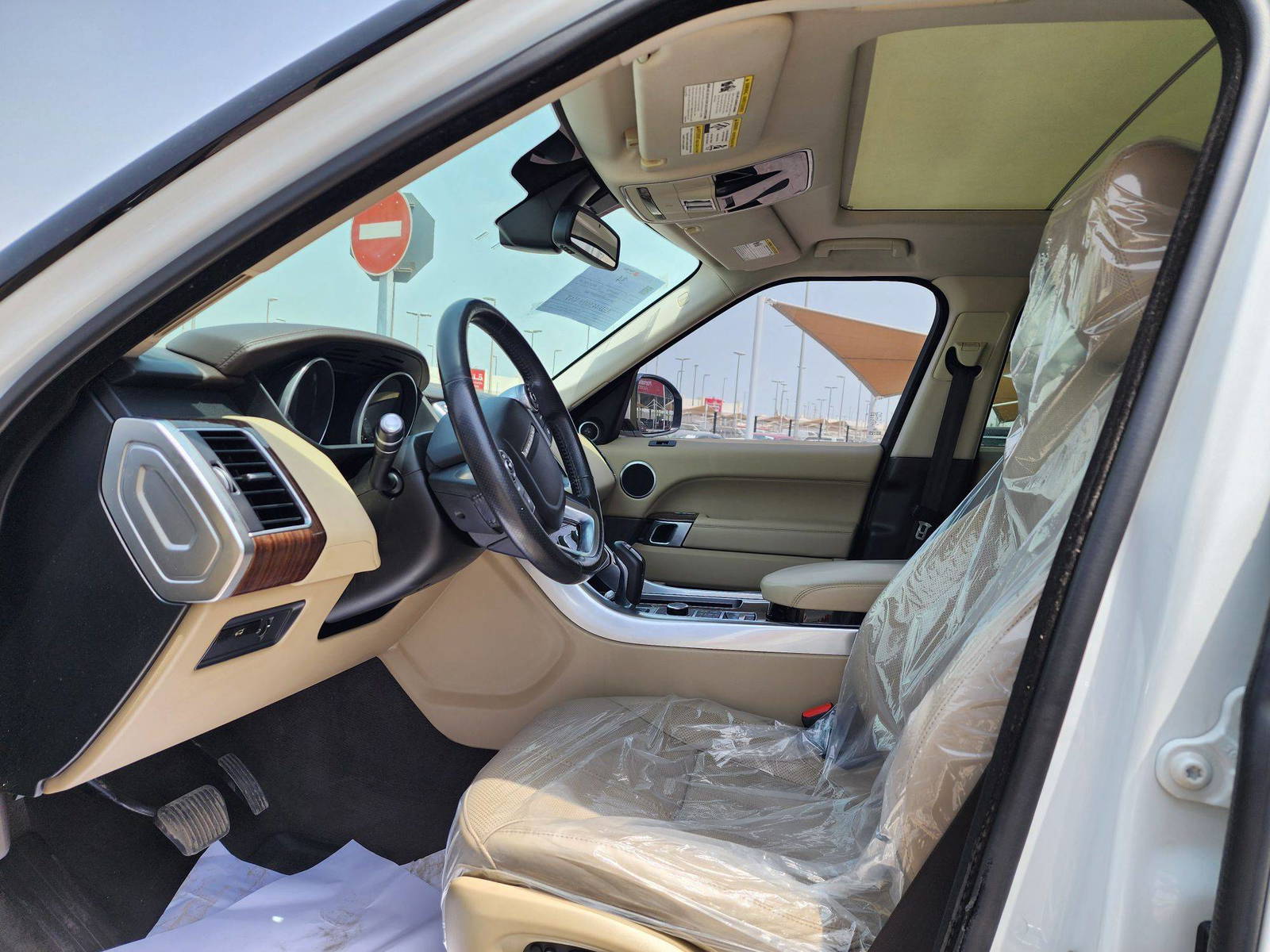2014 LAND ROVER ROVER SPORT HSE — 147747 Miles — Lot 37108549 — Main - Marhaba Auctions Used Cars - Image 9