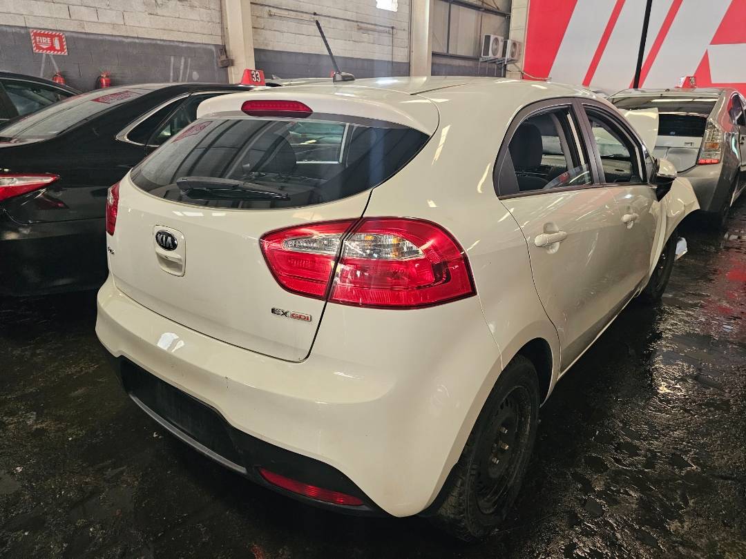 2014 KIA RIO — 179083 KM — Lot 12332750 — Main - Marhaba Auctions Used Cars - Image 3