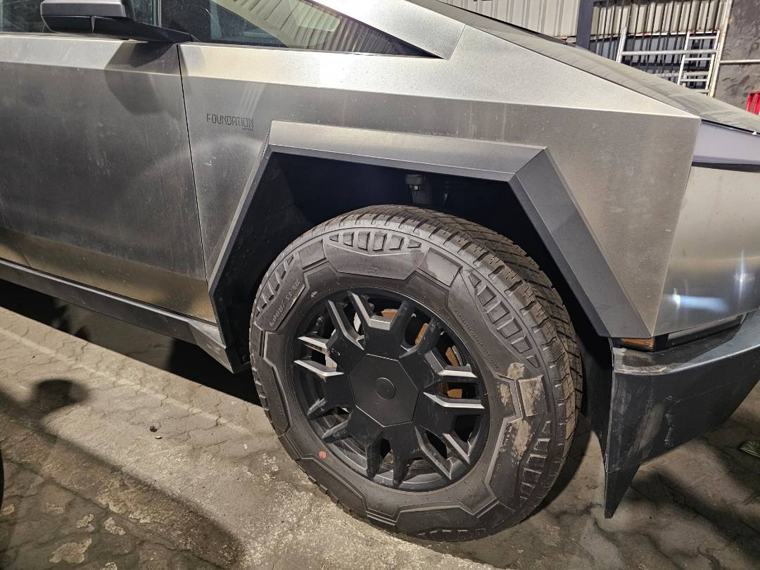 TESLA CYBERTRUCK 2024 - Marhaba Auction Used Cars - Image 11