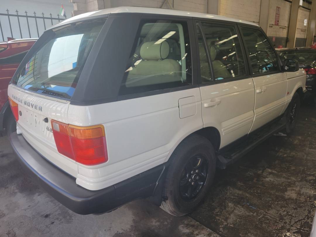 1999 LAND ROVER RANGE ROVER — 249200 Miles — Lot A427340 - Marhaba Auctions Used Cars - Image 3