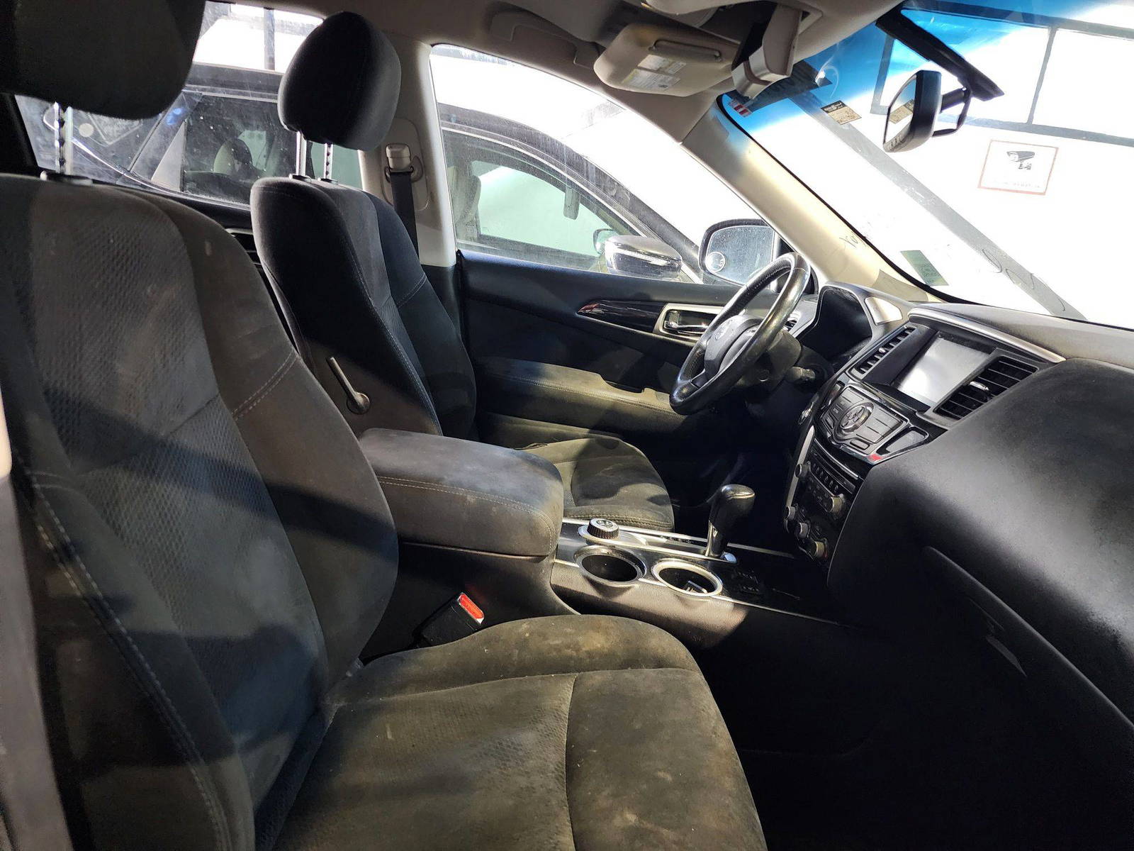2015 NISSAN PATHFINDER — 235280 KM — Lot 67843174 — Al Quoz - Marhaba Auctions Used Cars - Image 9
