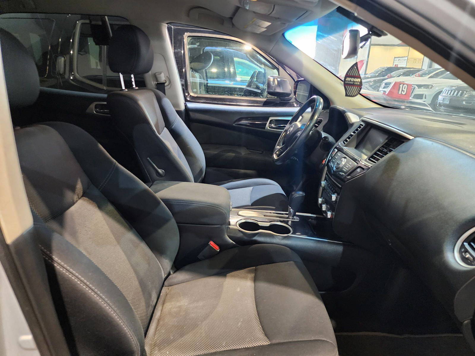 2017 NISSAN PATHFINDER — 126914 Miles — Lot 54009 — Al Quoz - Marhaba Auctions Used Cars - Image 9