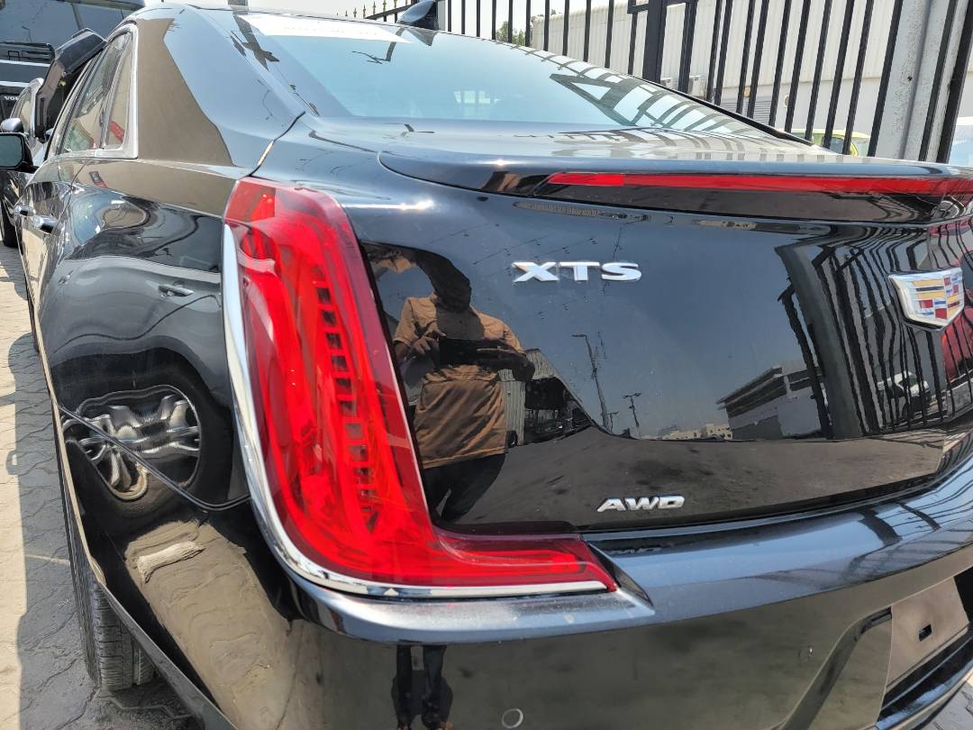 2019 CADILLAC XTS — 25500 KM — Lot 1079 — Main - Marhaba Auctions Used Cars - Image 7