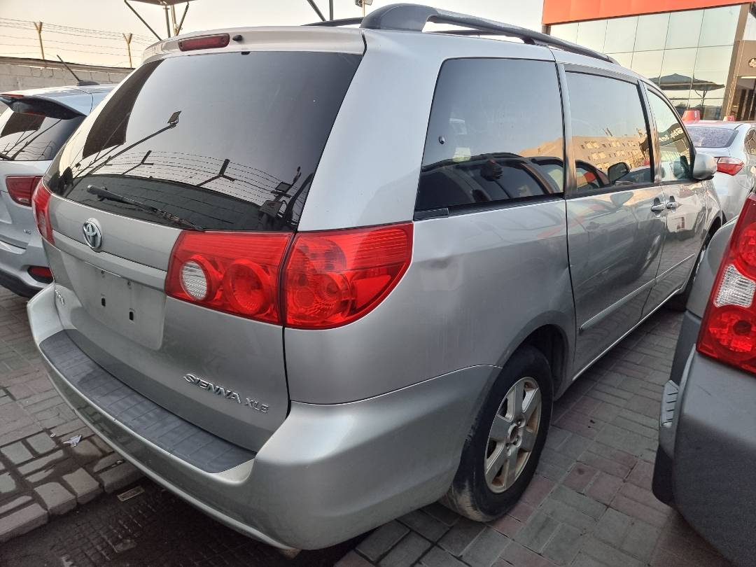 2009 TOYOTA SIENNA — 224888 Miles — Lot 215487 — Ind. 12 - Marhaba Auctions Used Cars - Image 4