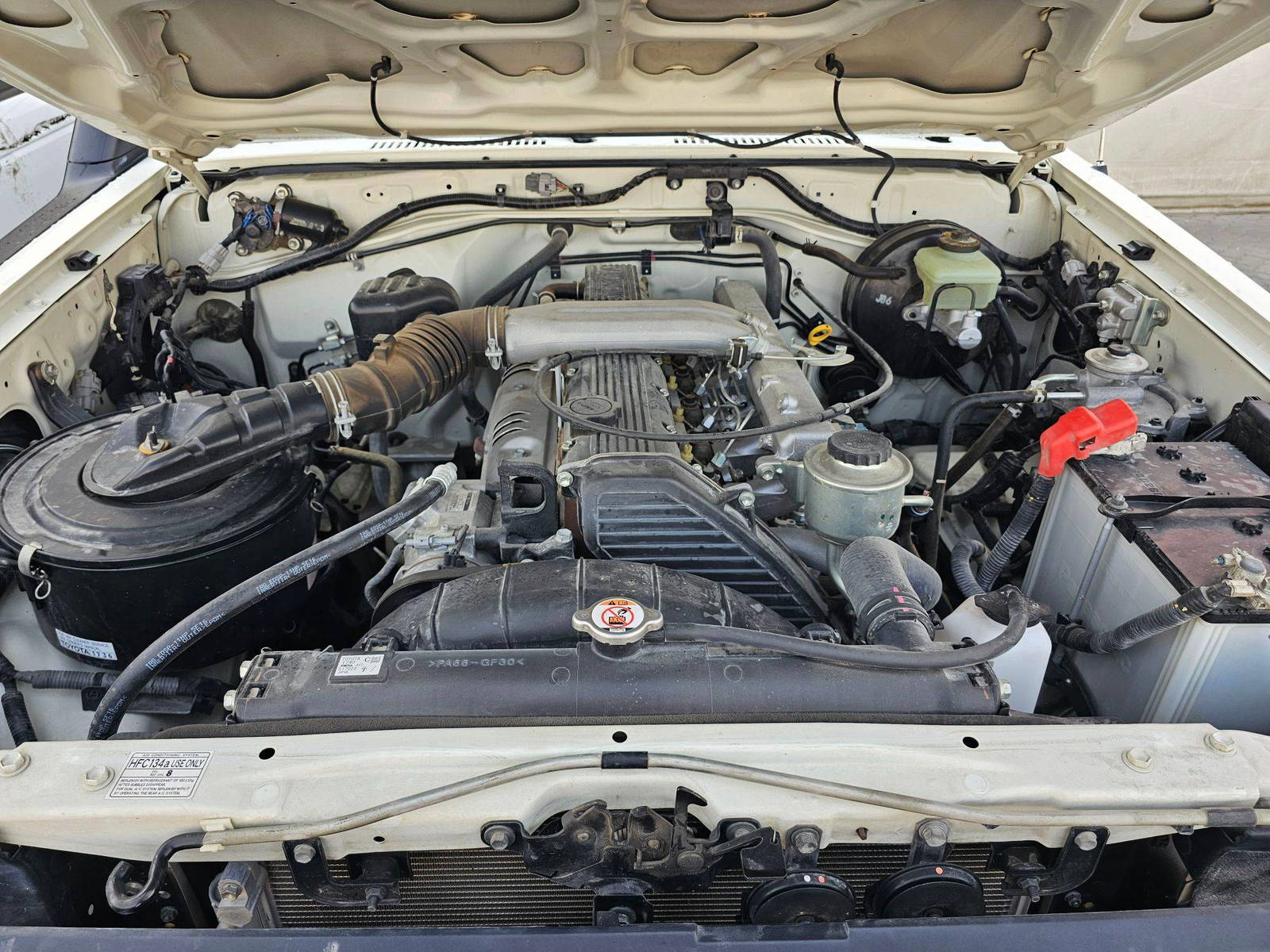 2022 TOYOTA LAND CRUISER PICK-UP — 24927 KM — Lot 043378 — Souq - Marhaba Auctions Used Cars - Image 11