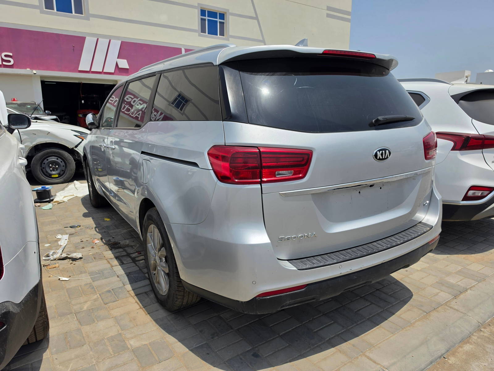 2019 KIA SEDONA — 140469 Miles — Lot 13K6503115 - Marhaba Auctions Used Cars - Image 5