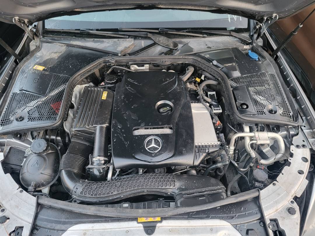 MERCEDES BENZ C300 2016 - Marhaba Auction Used Cars - Image 11