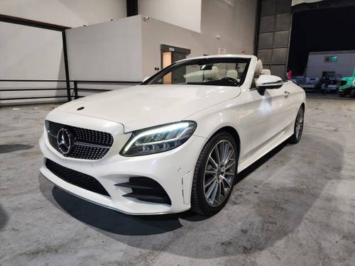 MERCEDES BENZ C300