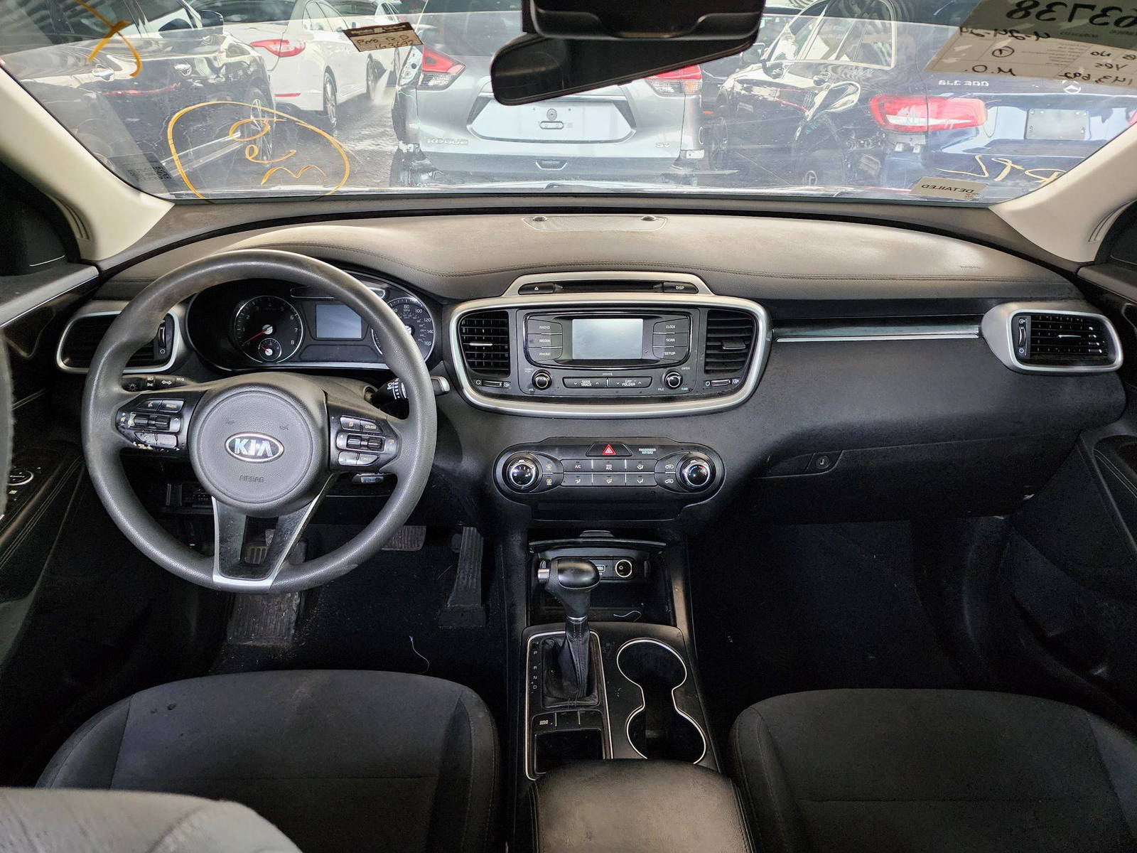 2018 KIA SORENTO — 143692 Miles — Lot 31502 — Souq - Marhaba Auctions Used Cars - Image 7