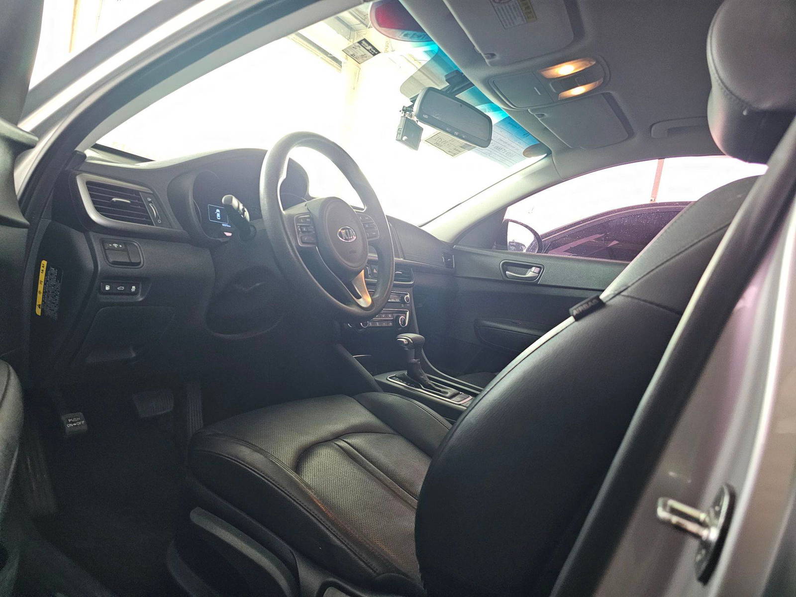 2018 KIA K5 — 82371 KM — Lot BJA188672 — Souq - Marhaba Auctions Used Cars - Image 9