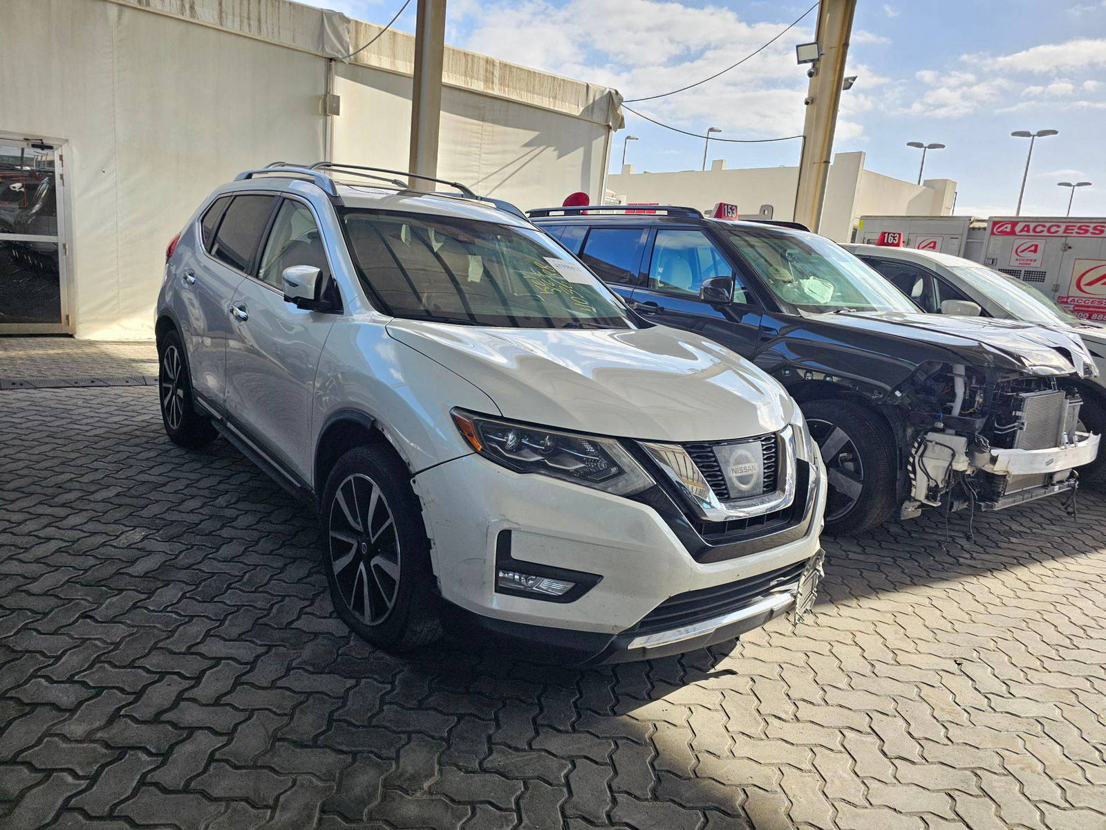 NISSAN ROGUE 2017 - Marhaba Auction Used Cars - Image 4