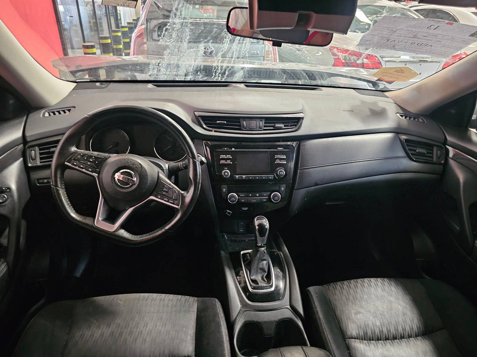 NISSAN ROGUE 2017 - Marhaba Auction Used Cars - Image 8