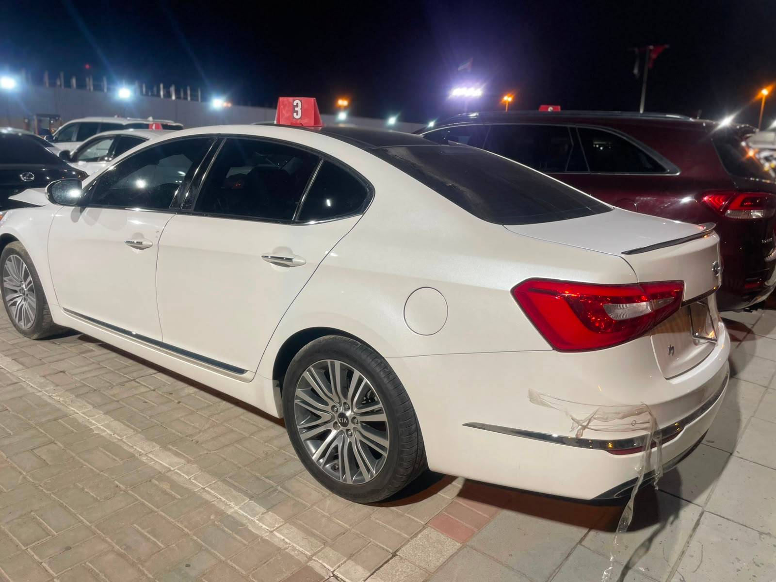 2016 KIA CADENZA — 181106 Miles — Lot 43701560 — Souq - Marhaba Auctions Used Cars - Image 7