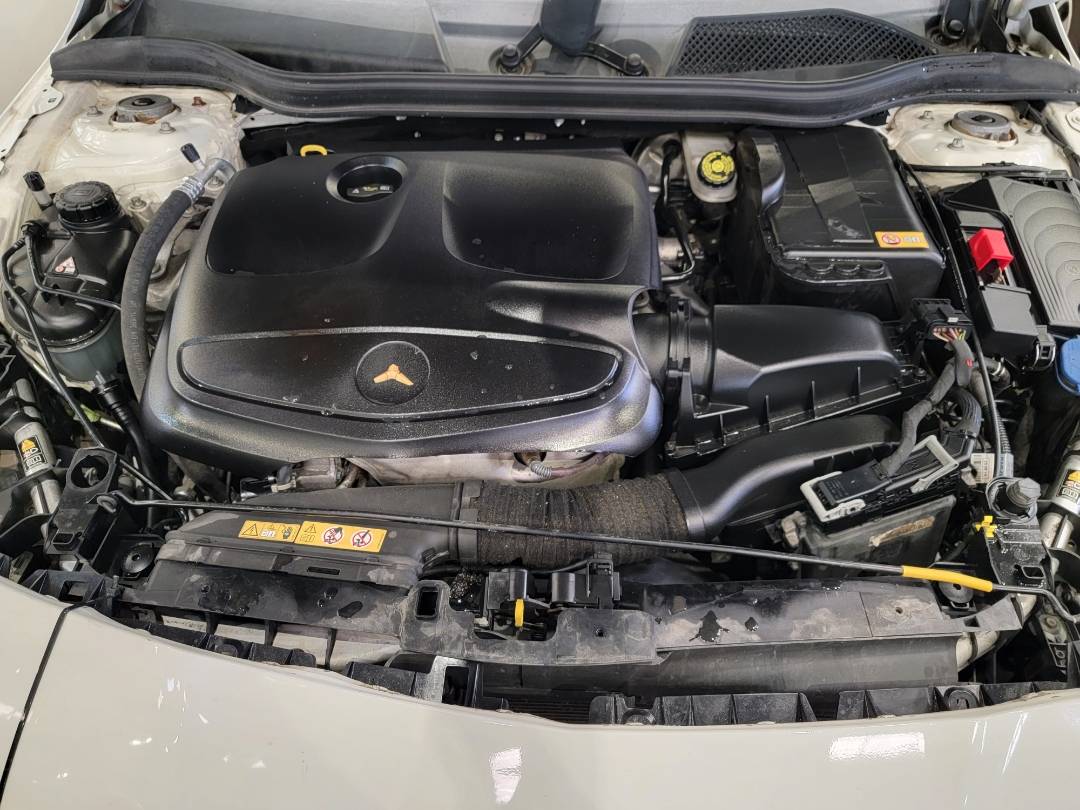2014 MERCEDES BENZ CLA 250 — 79674 Miles — Lot GB6EN152661 — Main - Marhaba Auctions Used Cars - Image 12