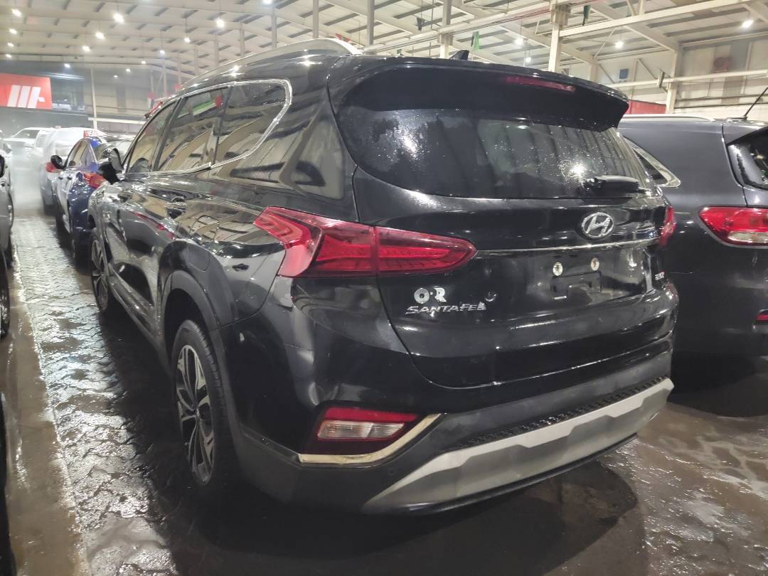 2019 HYUNDAI SANTA FE — 114258 Miles — Lot 3AA3KH046203 — Souq - Marhaba Auctions Used Cars - Image 3