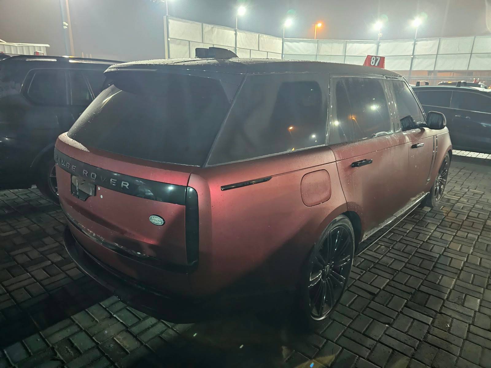 2023 LAND ROVER RANGE ROVER VOGUE AUTOBIOGRAPHY — 18543 KM — Lot 7XPA076782 - Marhaba Auctions Used Cars - Image 6